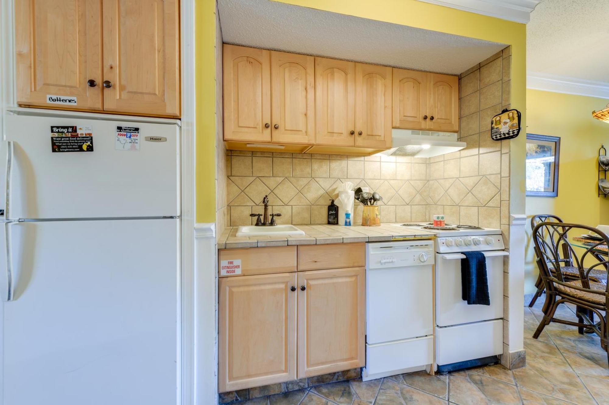Downtown Gatlinburg Condo With Community Pool! Exterior foto