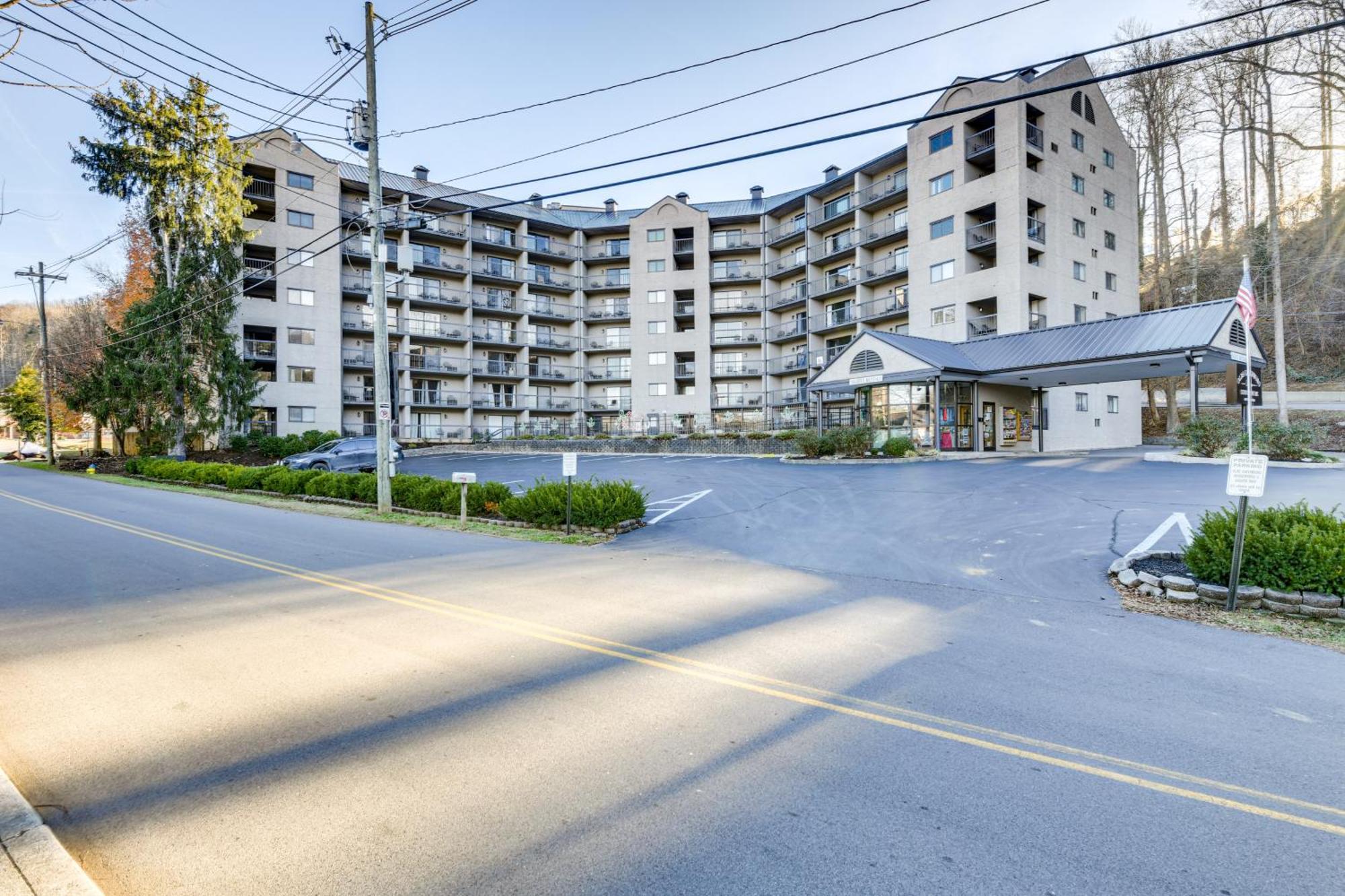 Downtown Gatlinburg Condo With Community Pool! Exterior foto